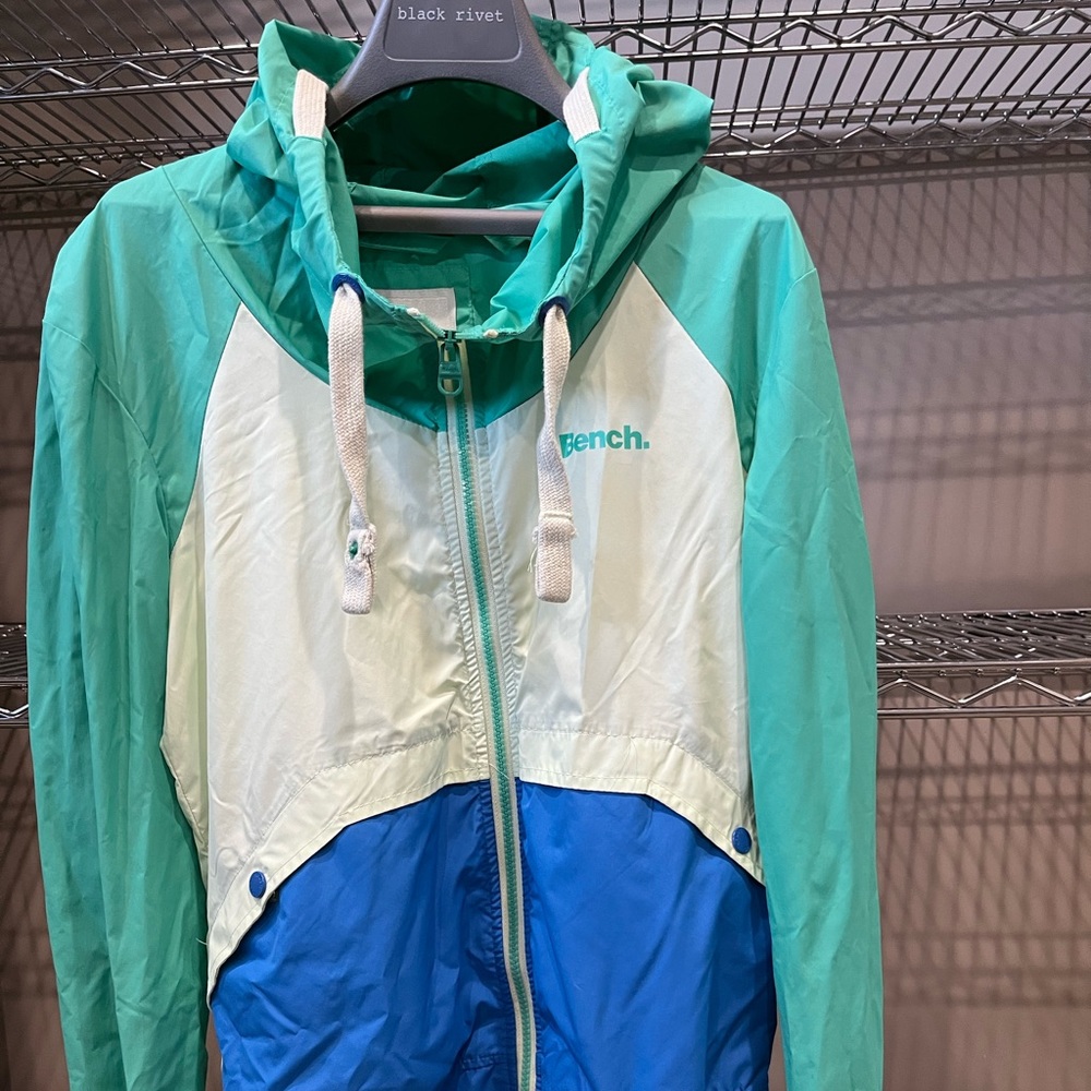 Bench Windbreaker Size S